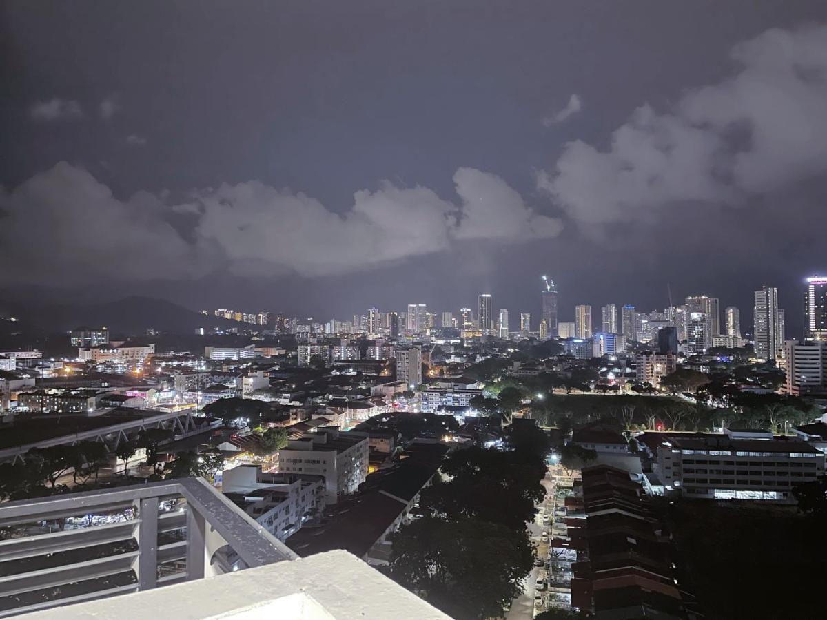 2br Luxury #rooftoppool #beacon Apartment George Town