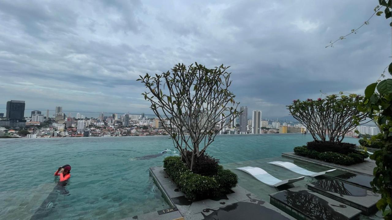 2br Luxury #rooftoppool #beacon