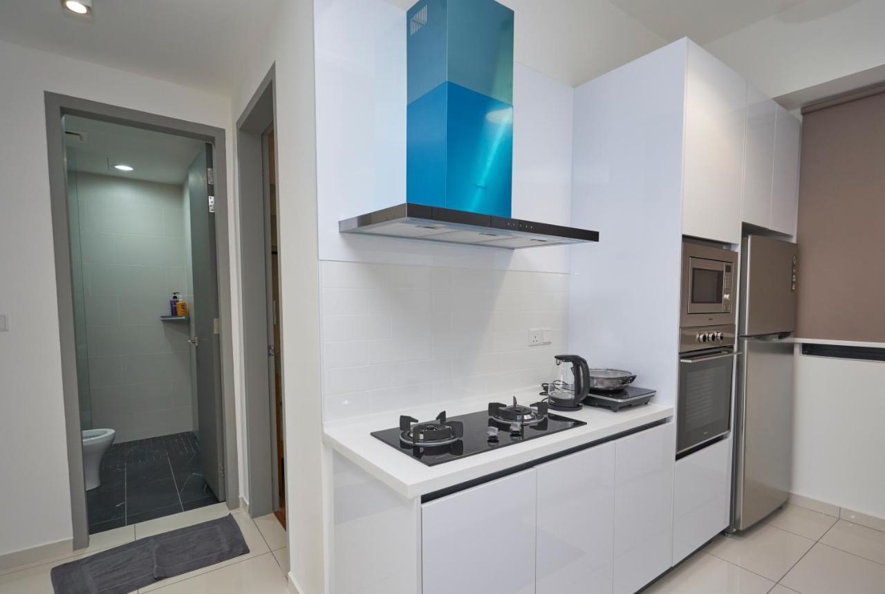 2br Luxury #rooftoppool #beacon Apartment George Town