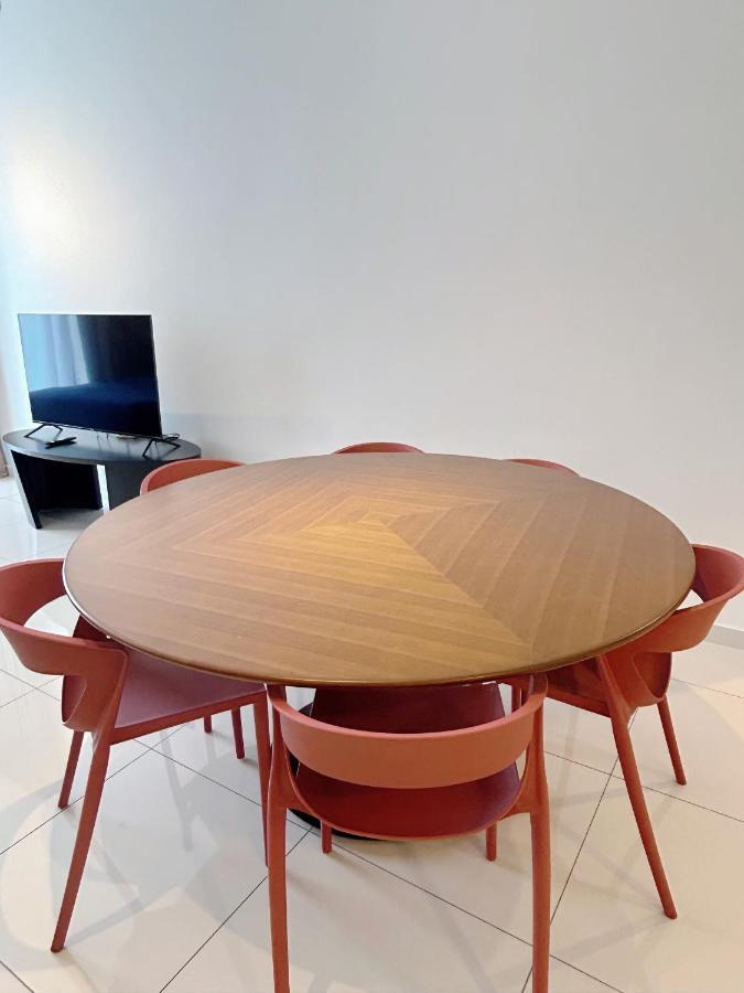 2br Luxury #rooftoppool #beacon Apartment George Town