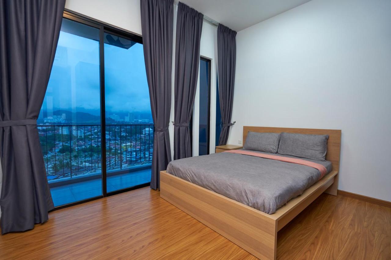 2br Luxury #rooftoppool #beacon *
